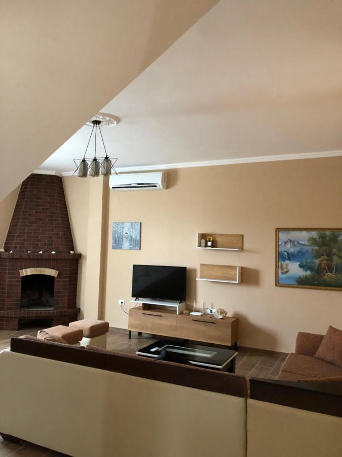 Sunnyside Villa Durres Bagian luar foto